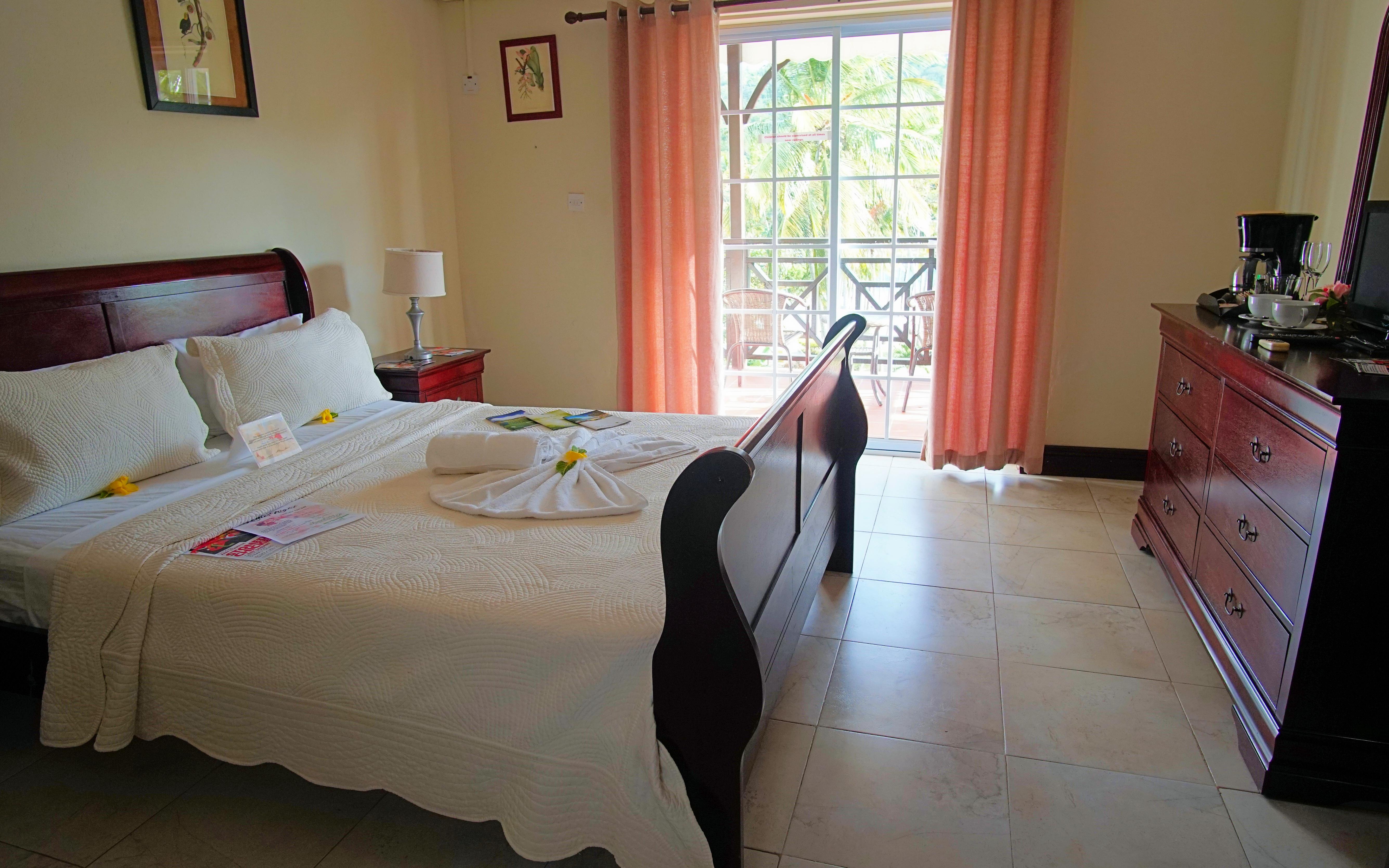 Marigot Beach Club & Dive Resort Bagian luar foto