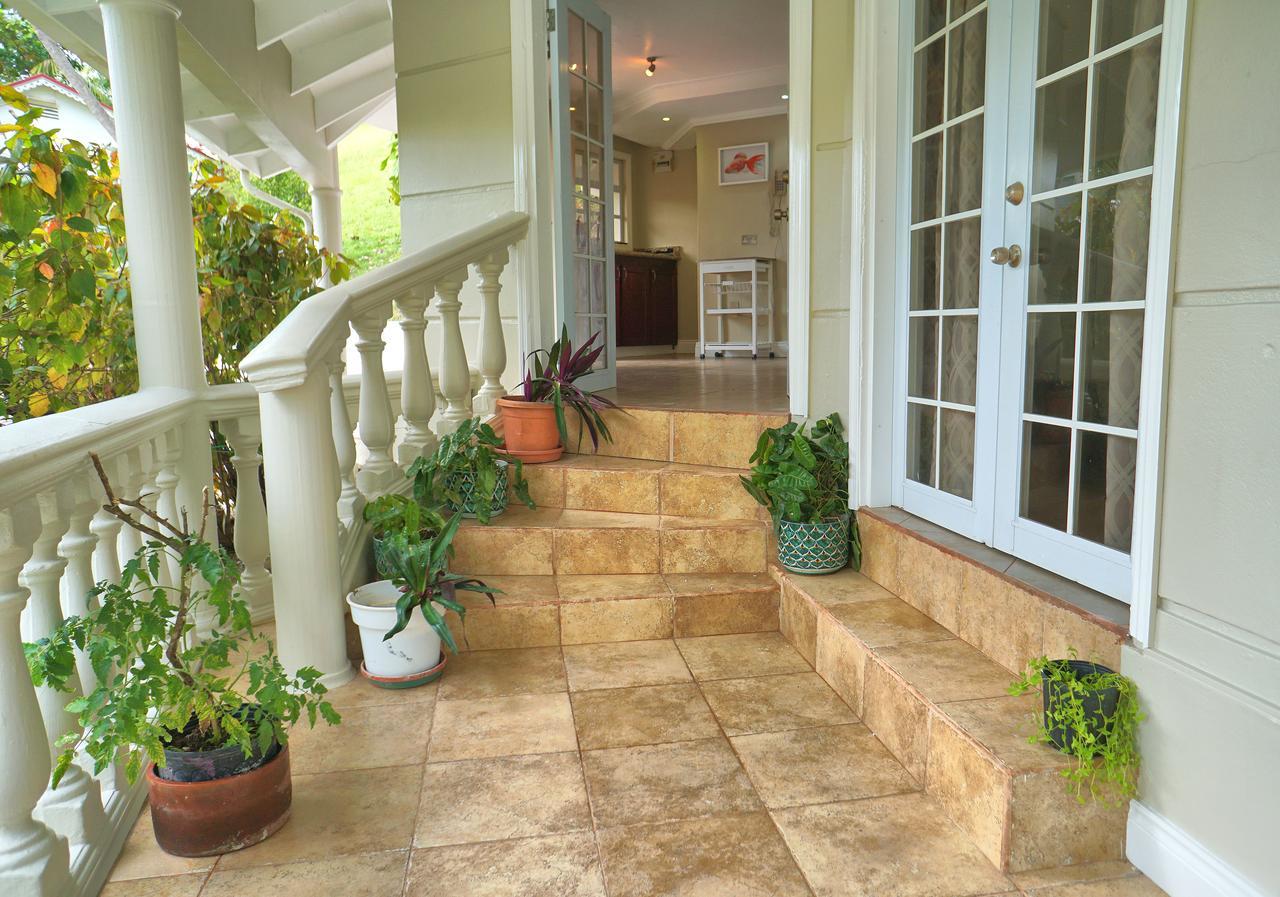 Marigot Beach Club & Dive Resort Bagian luar foto